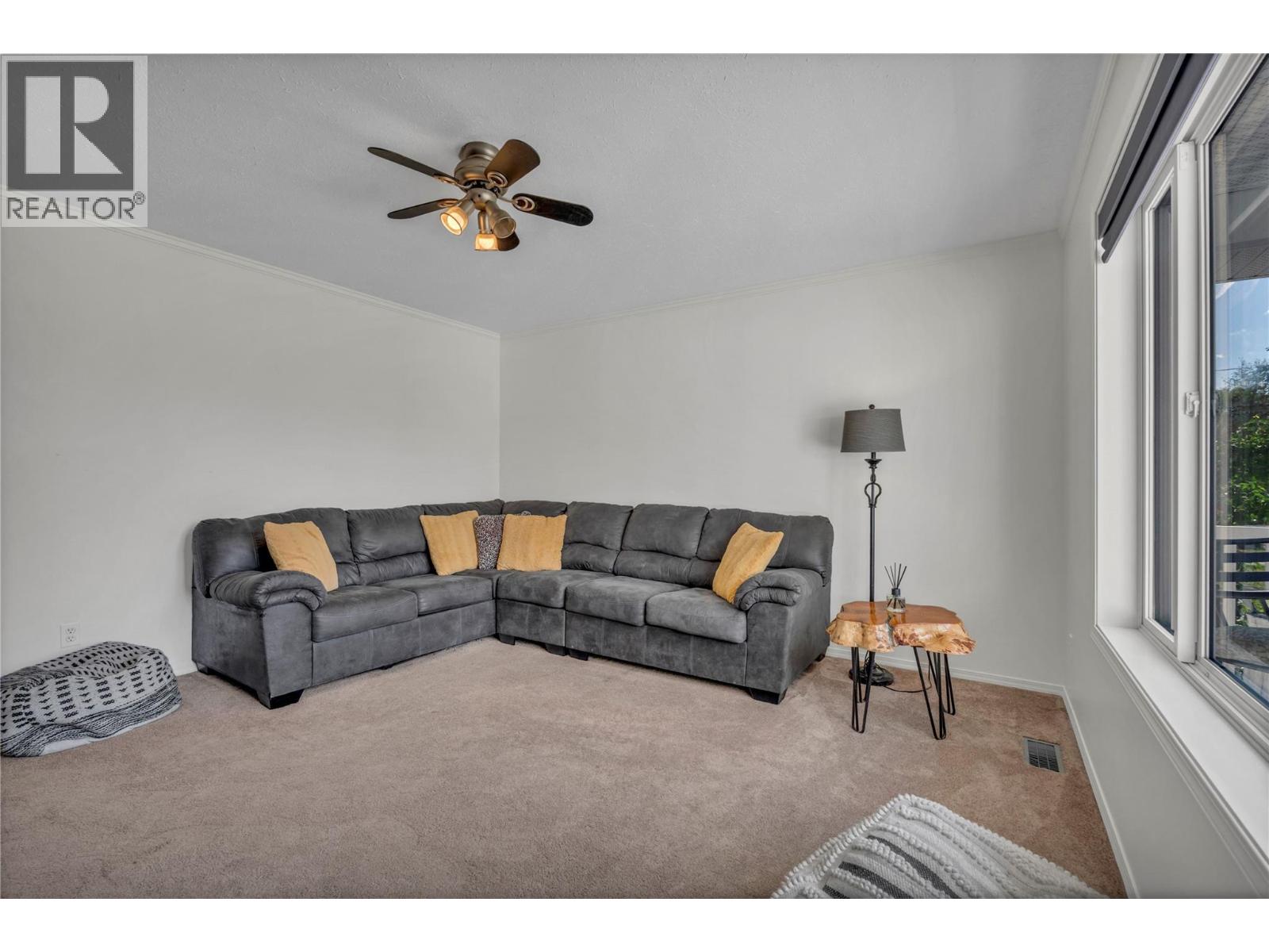 9714 Sargeant Street, Summerland, British Columbia  V0H 1Z3 - Photo 8 - 10388310