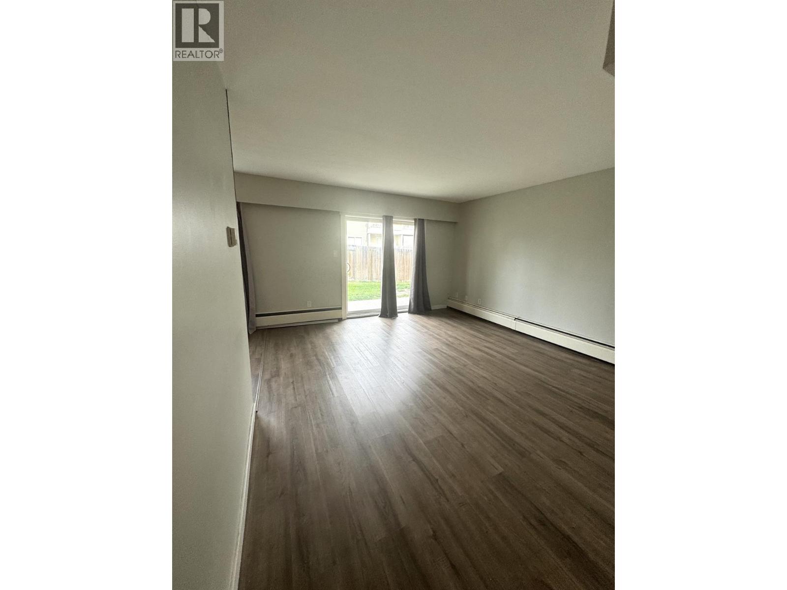 2117 2nd Street N Unit# 102, Cranbrook, British Columbia  V1C 3L4 - Photo 3 - 10388315
