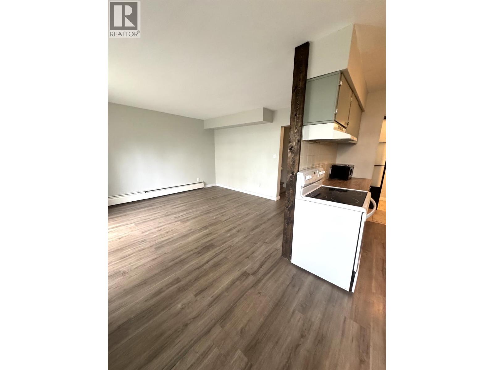 2117 2nd Street N Unit# 102, Cranbrook, British Columbia  V1C 3L4 - Photo 4 - 10388315