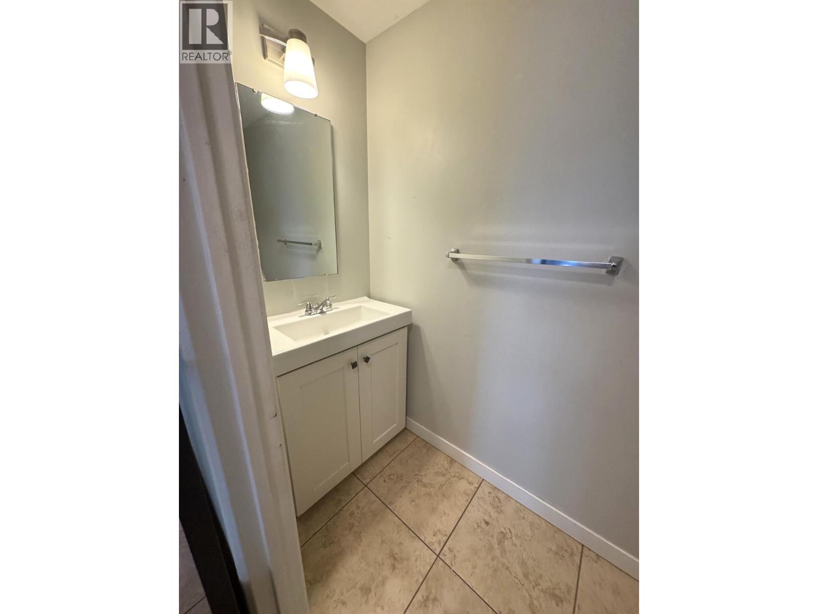 2117 2nd Street N Unit# 102, Cranbrook, British Columbia  V1C 3L4 - Photo 9 - 10388315
