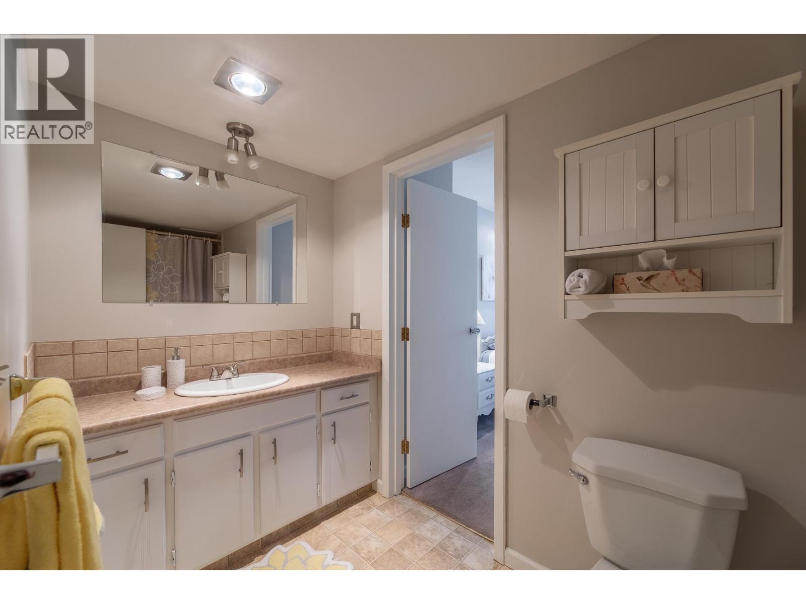 22 Abbott Street Unit# 203, Penticton, British Columbia  V2A 4J2 - Photo 10 - 10388037