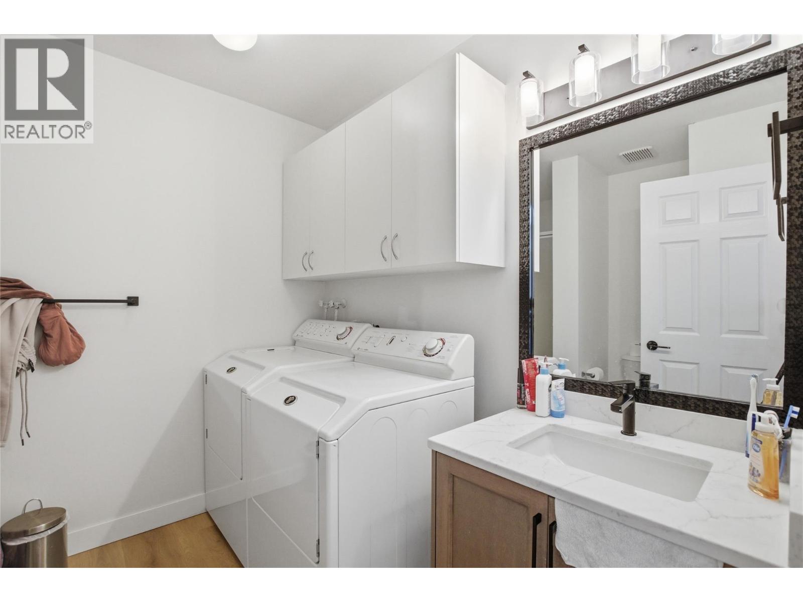 1232 13th Street, Kamloops, British Columbia  V2B 8K3 - Photo 30 - 10388352