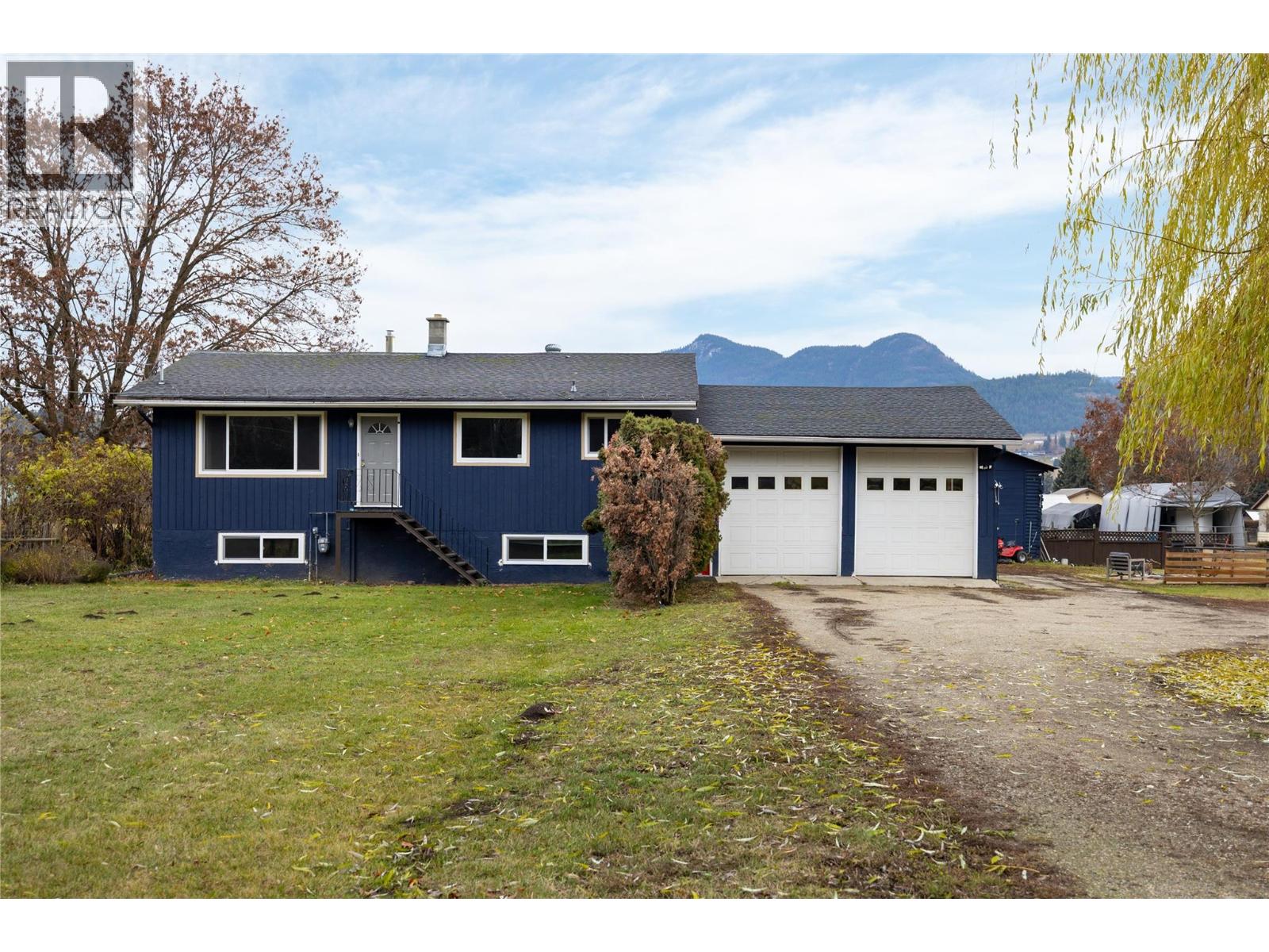 5712 6 Highway, vernon, British Columbia