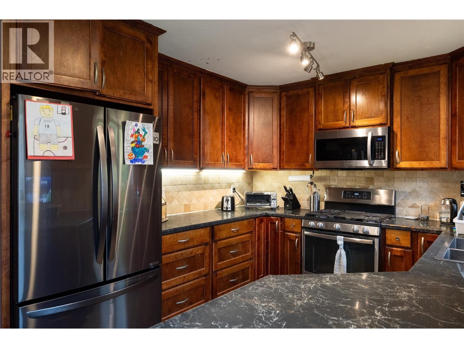 5712 6 Highway, Vernon, British Columbia  V1B 3E1 - Photo 11 - 10387960