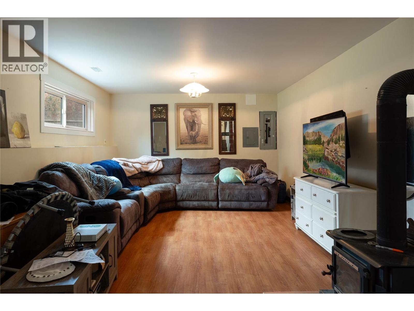 5712 6 Highway, Vernon, British Columbia  V1B 3E1 - Photo 17 - 10387960