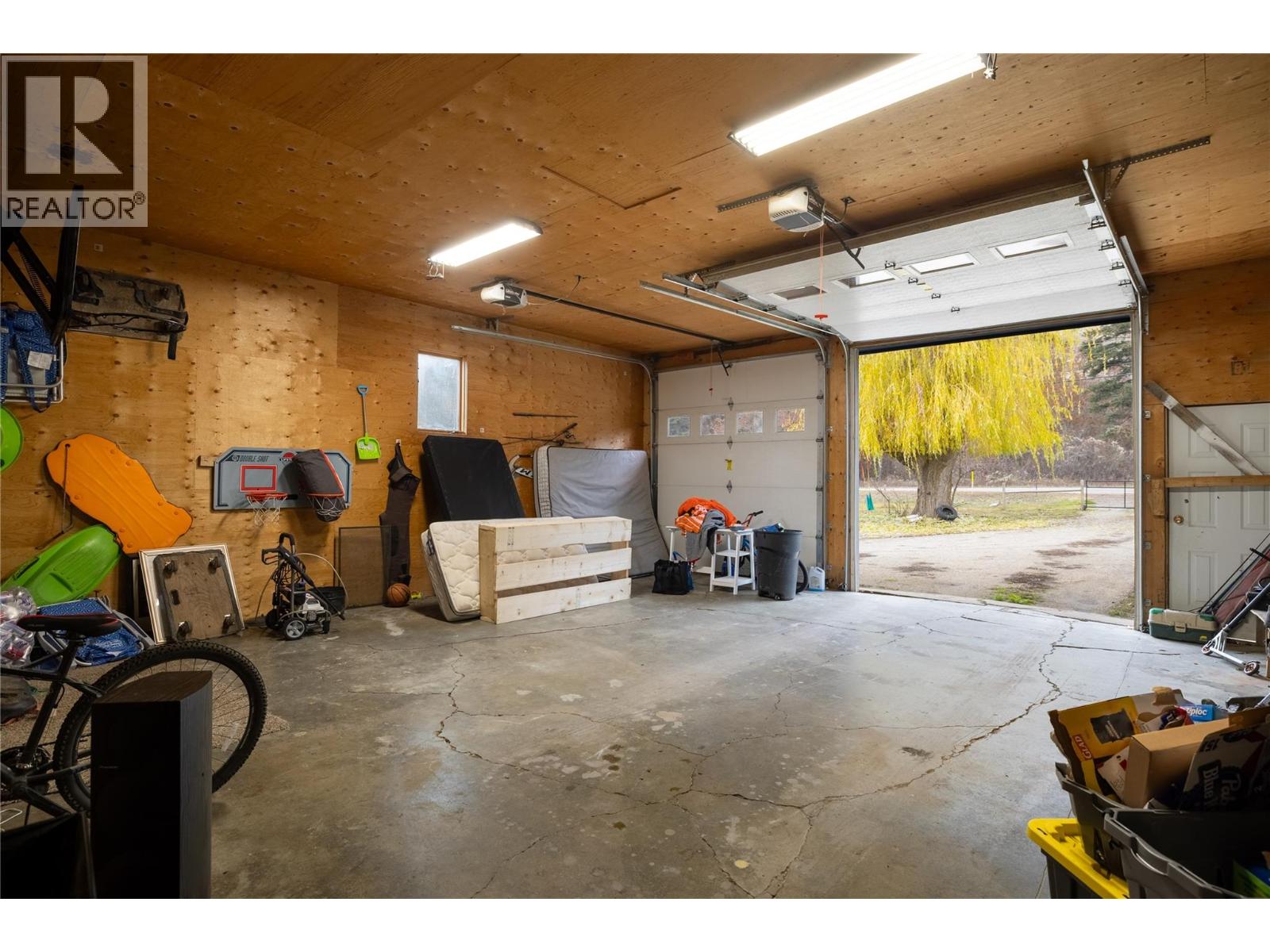 5712 6 Highway, Vernon, British Columbia  V1B 3E1 - Photo 23 - 10387960