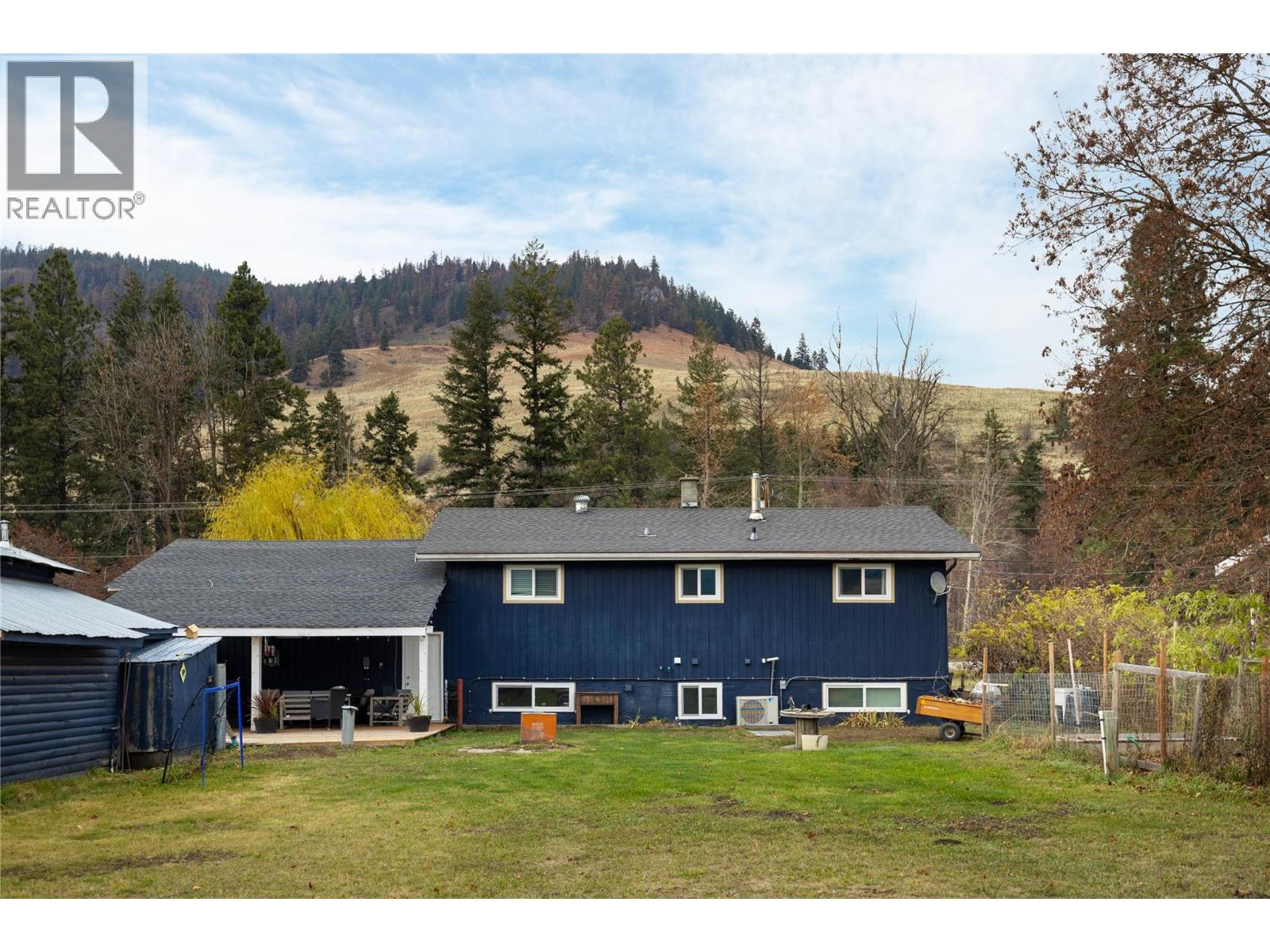5712 6 Highway, Vernon, British Columbia  V1B 3E1 - Photo 29 - 10387960