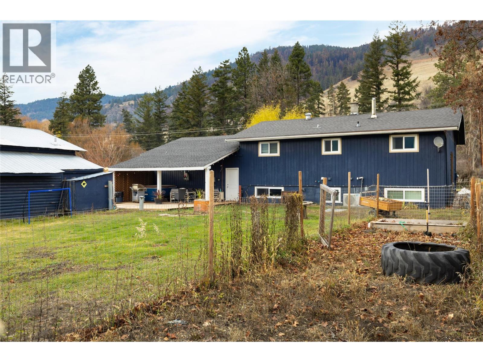 5712 6 Highway, Vernon, British Columbia  V1B 3E1 - Photo 30 - 10387960