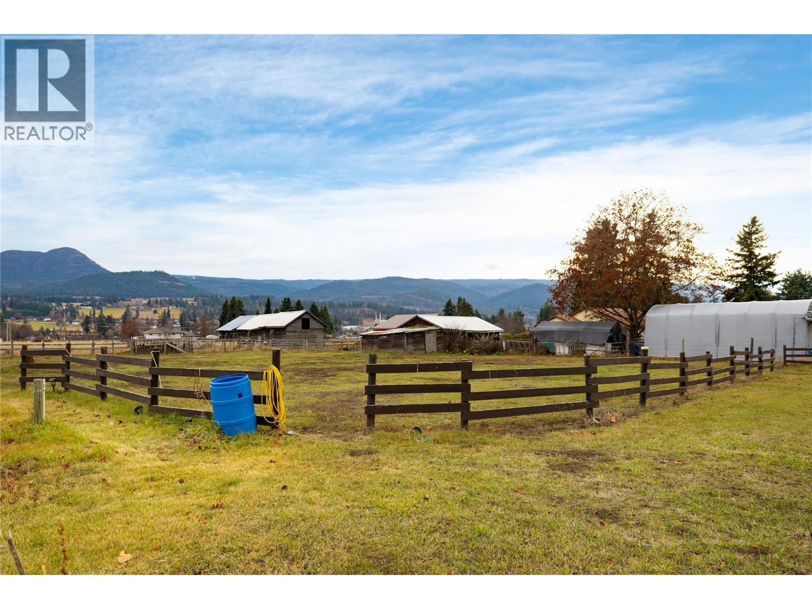 5712 6 Highway, Vernon, British Columbia  V1B 3E1 - Photo 31 - 10387960
