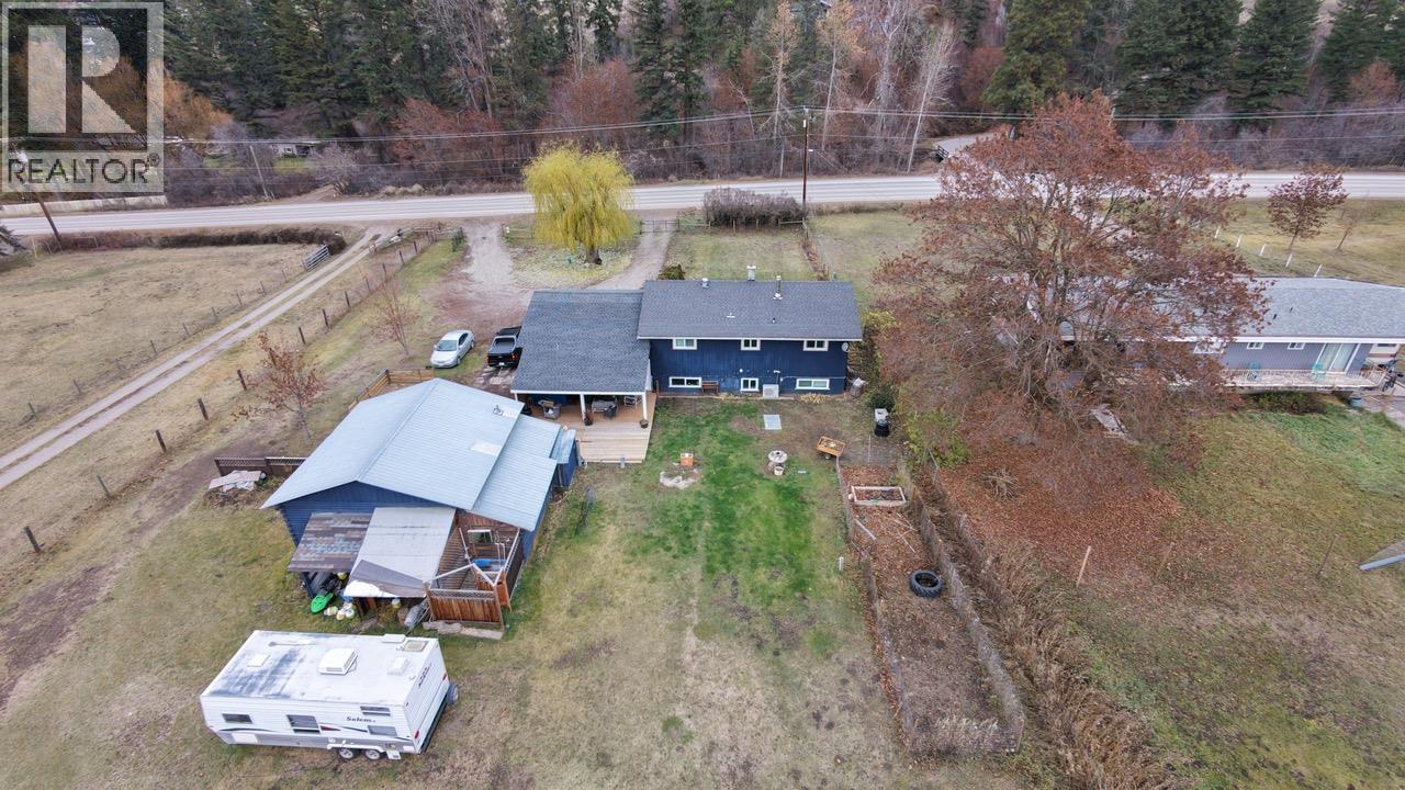 5712 6 Highway, Vernon, British Columbia  V1B 3E1 - Photo 36 - 10387960