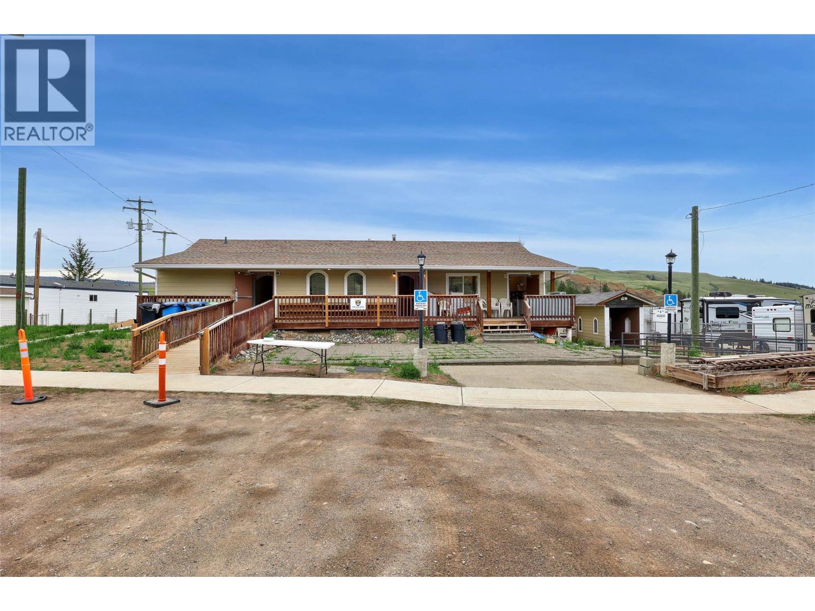 2805 Hwy 5a South Highway, Kamloops, British Columbia  V0E 2A0 - Photo 1 - 10388271