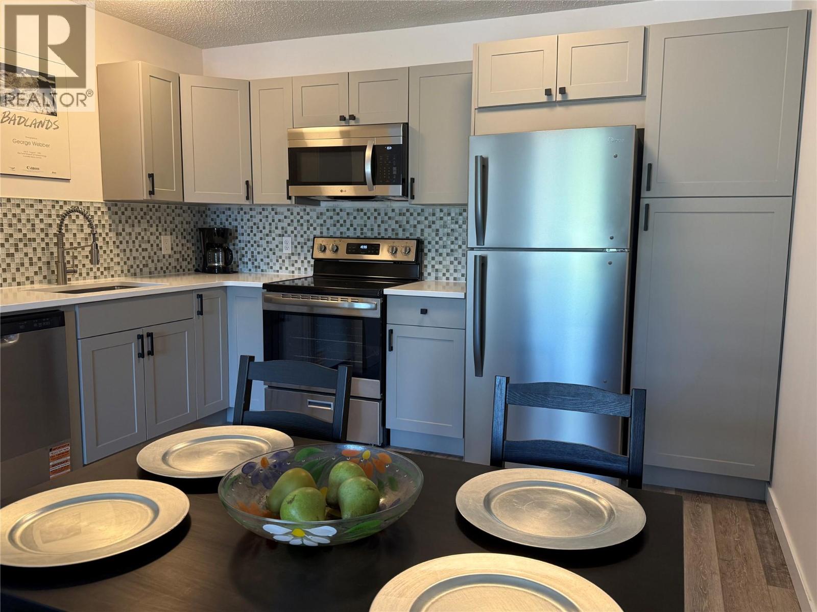 130 Skaha Place Unit# 415, Penticton, British Columbia  V2A 7J6 - Photo 2 - 10388249