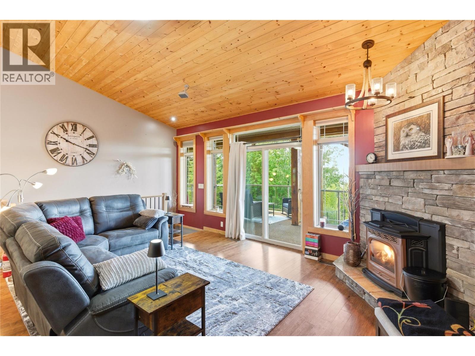 7080 Sun Valley Road, Kelowna, British Columbia  V1P 1H4 - Photo 15 - 10388406