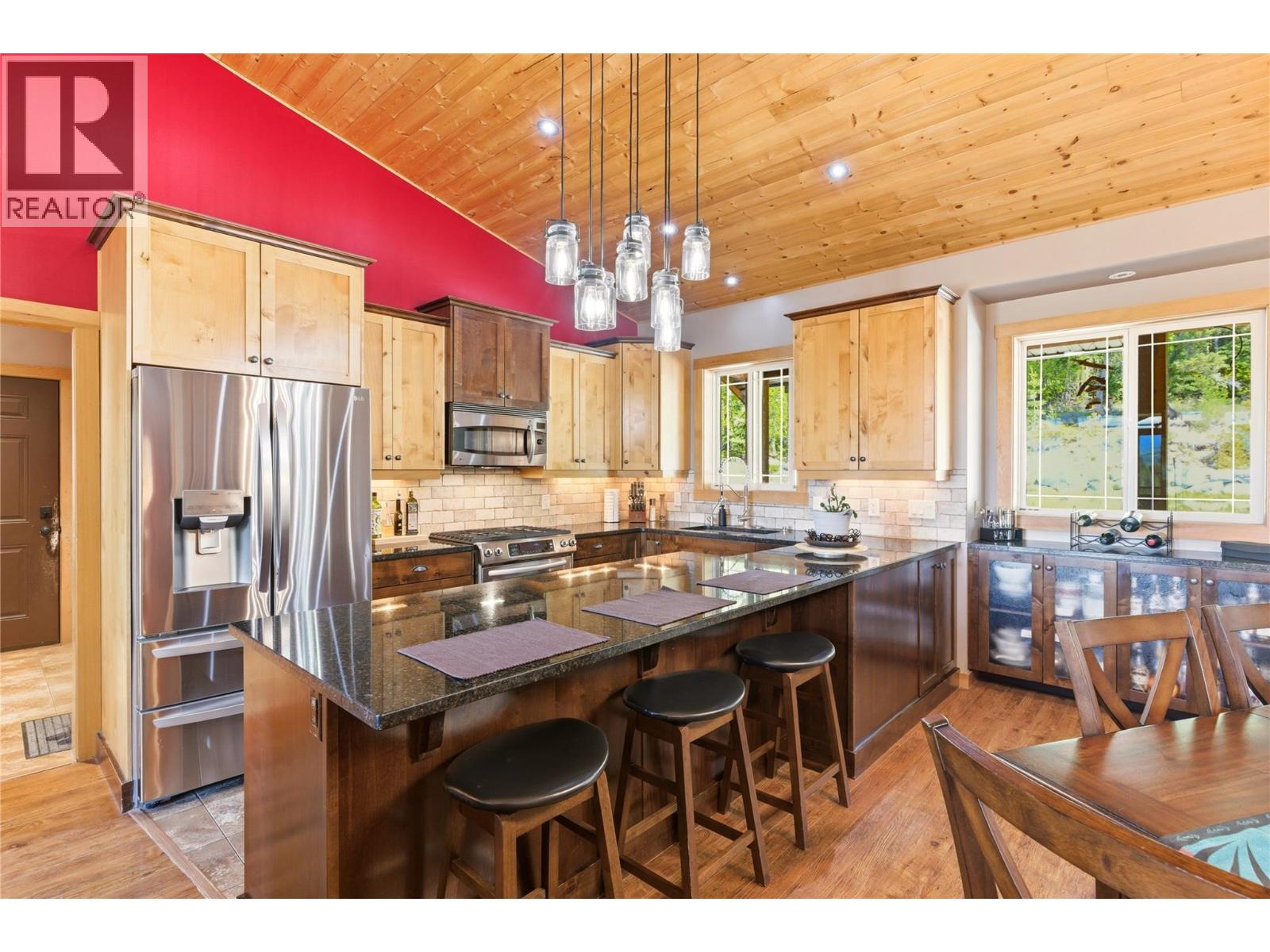 7080 Sun Valley Road, Kelowna, British Columbia  V1P 1H4 - Photo 4 - 10388406