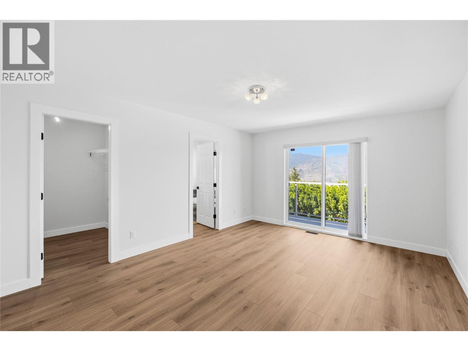 2850 Evergreen Drive, Penticton, British Columbia  V2A 7T1 - Photo 14 - 10388201