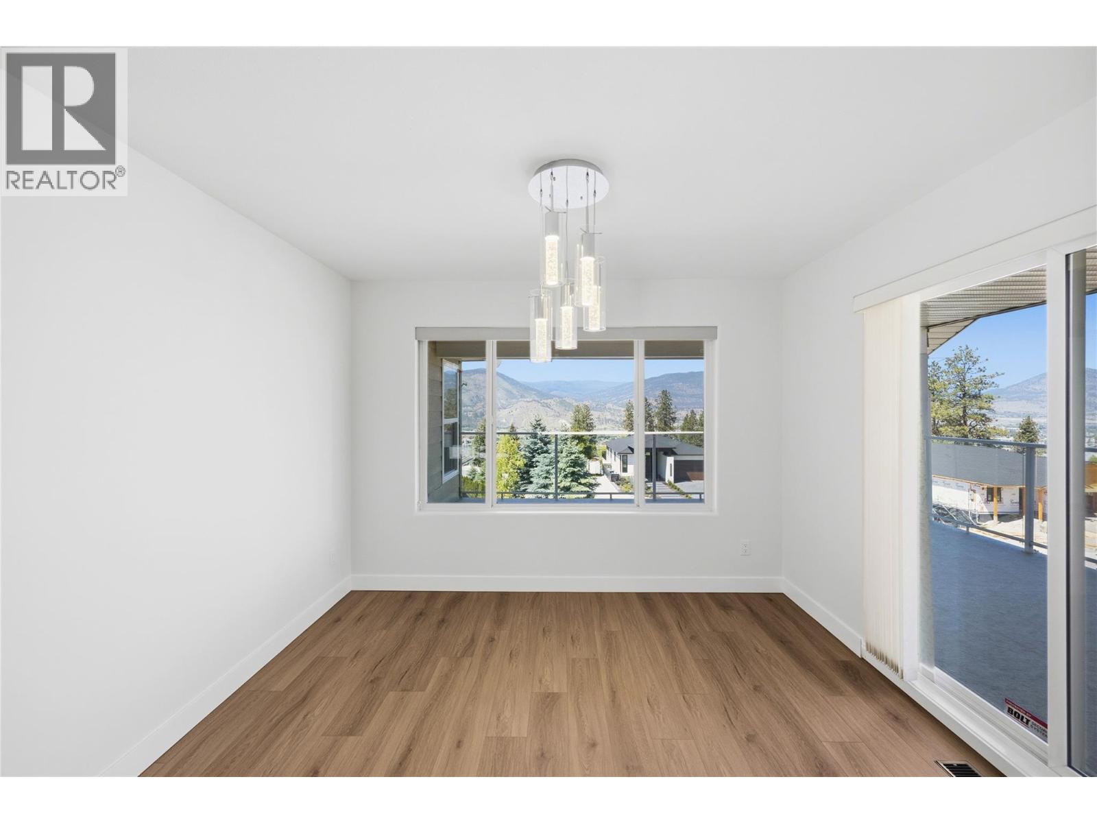 2850 Evergreen Drive, Penticton, British Columbia  V2A 7T1 - Photo 16 - 10388201