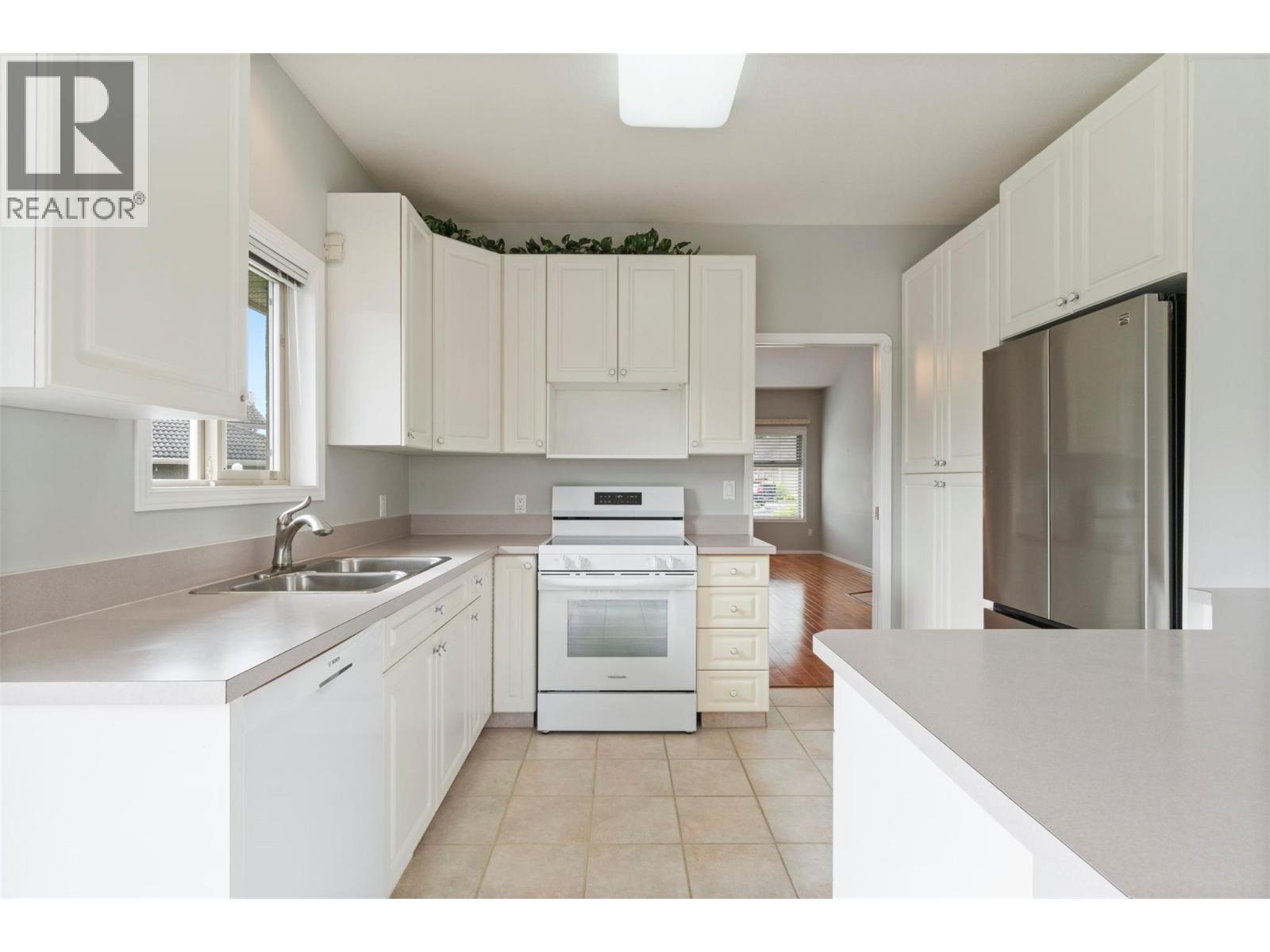 2550 Golf Course Drive Unit# 24, Blind Bay, British Columbia  V0E 1H1 - Photo 17 - 10387926