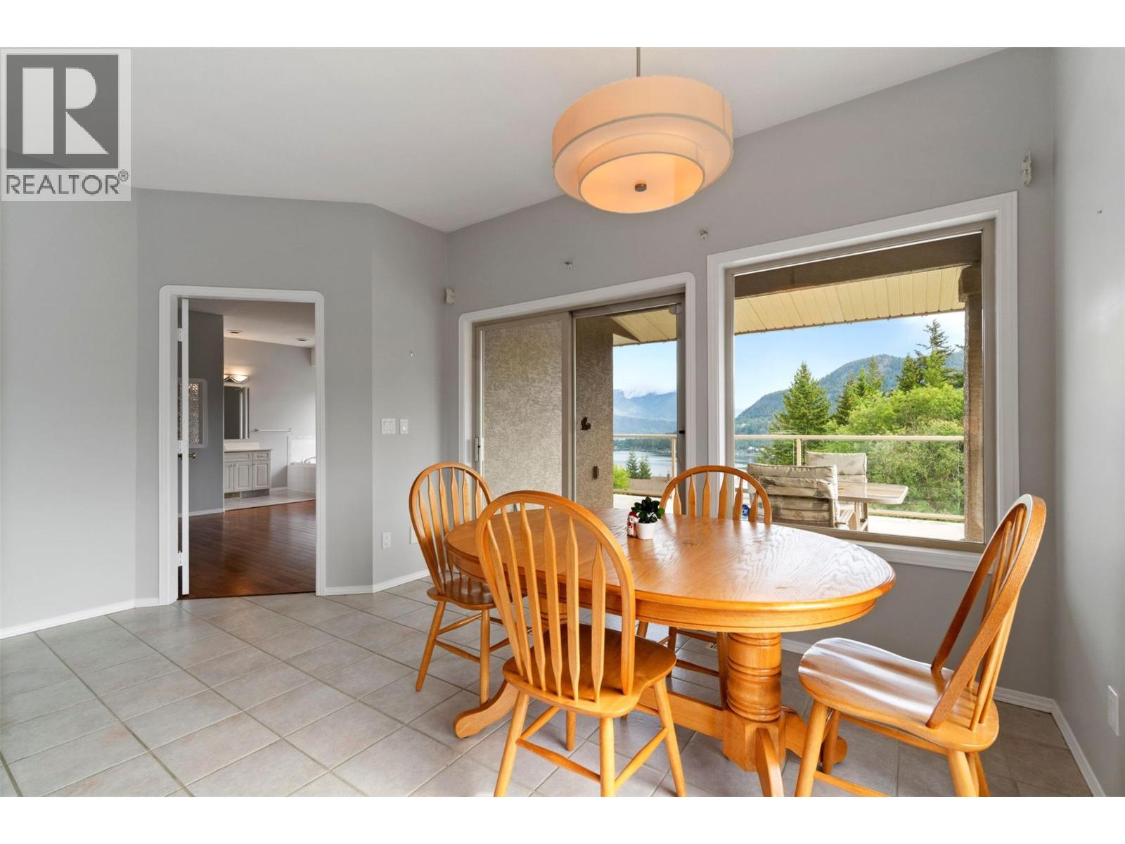 2550 Golf Course Drive Unit# 24, Blind Bay, British Columbia  V0E 1H1 - Photo 22 - 10387926