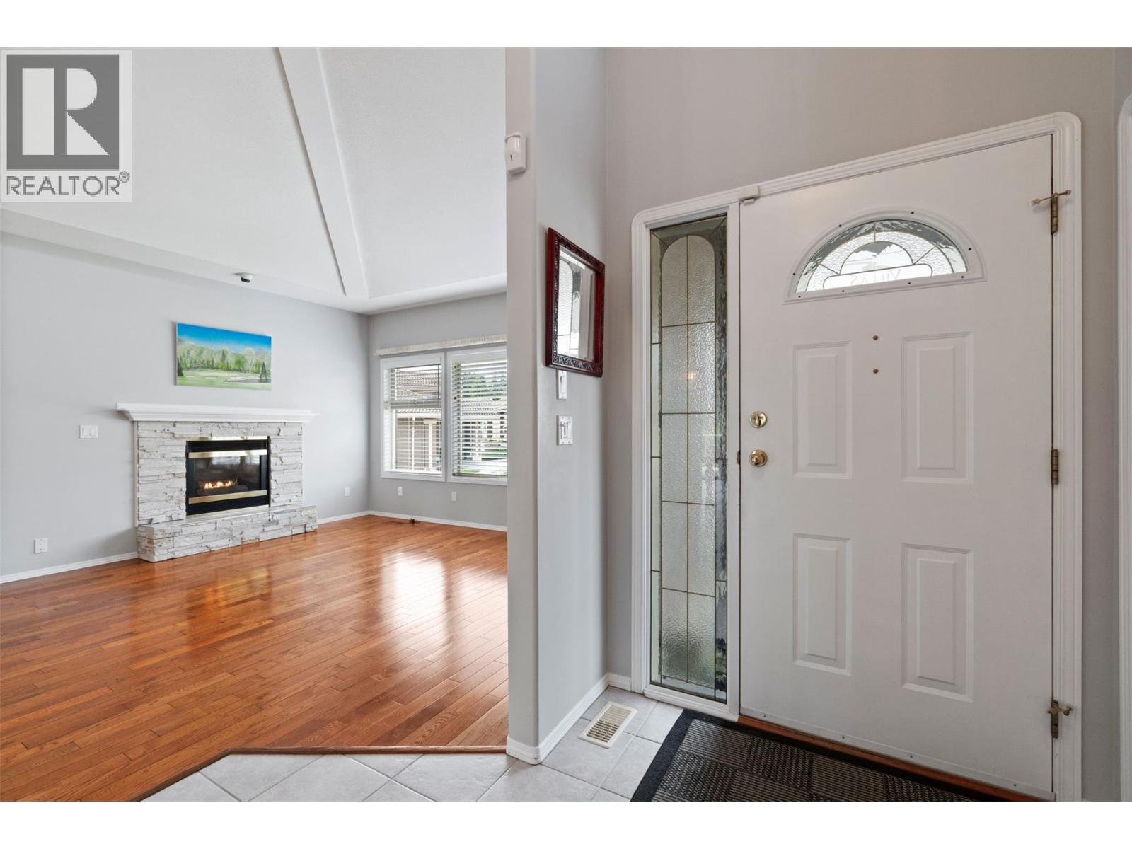 2550 Golf Course Drive Unit# 24, Blind Bay, British Columbia  V0E 1H1 - Photo 4 - 10387926
