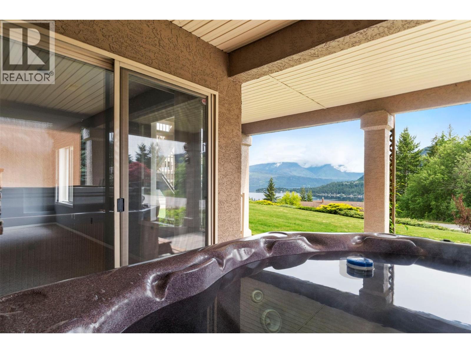2550 Golf Course Drive Unit# 24, Blind Bay, British Columbia  V0E 1H1 - Photo 56 - 10387926