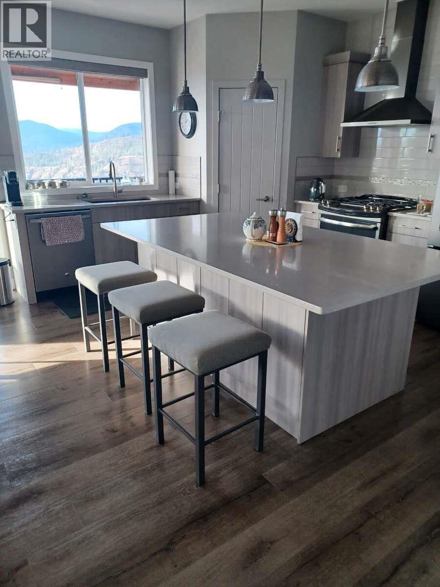 1120 Holden Road, Penticton, British Columbia  V2A 0B7 - Photo 12 - 10388503