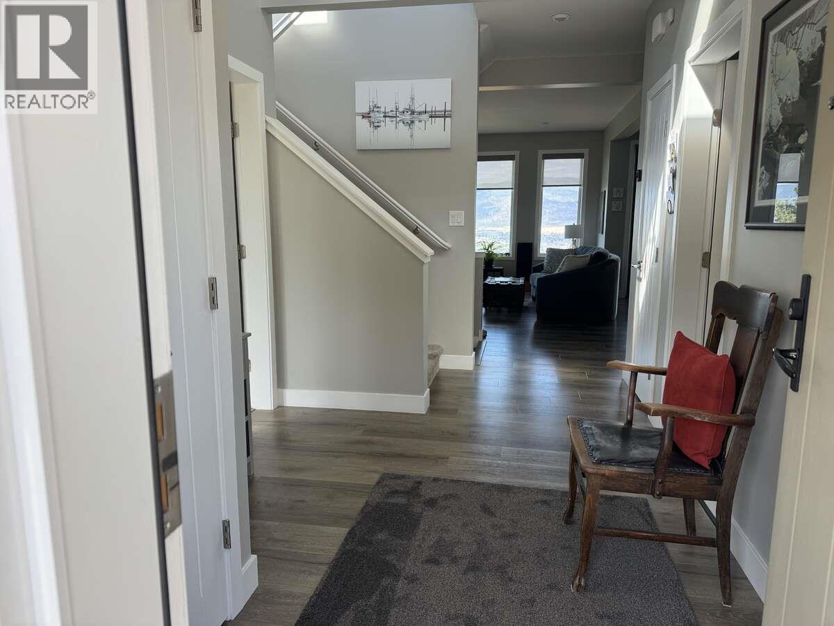 1120 Holden Road, Penticton, British Columbia  V2A 0B7 - Photo 16 - 10388503