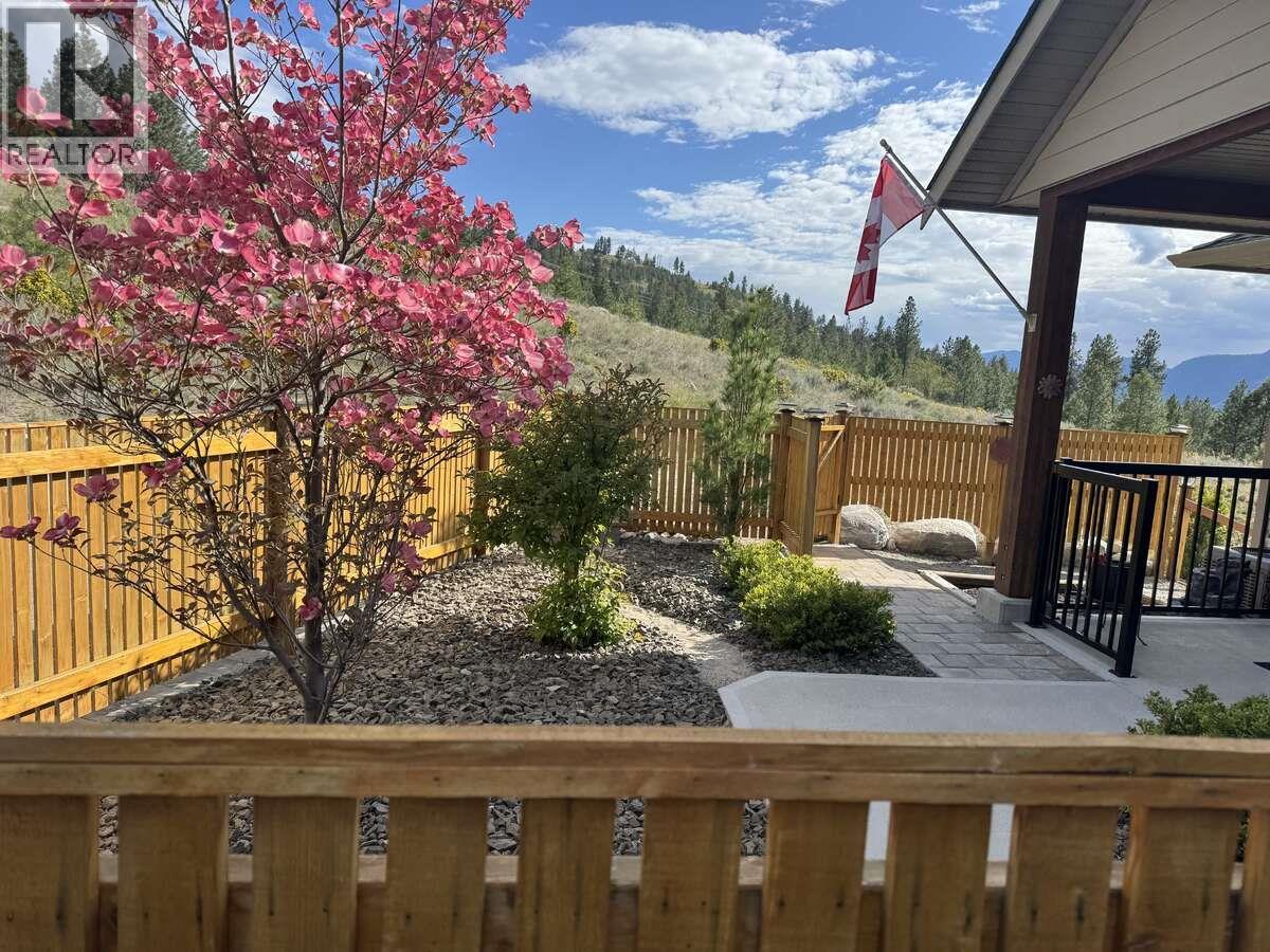 1120 Holden Road, Penticton, British Columbia  V2A 0B7 - Photo 3 - 10388503