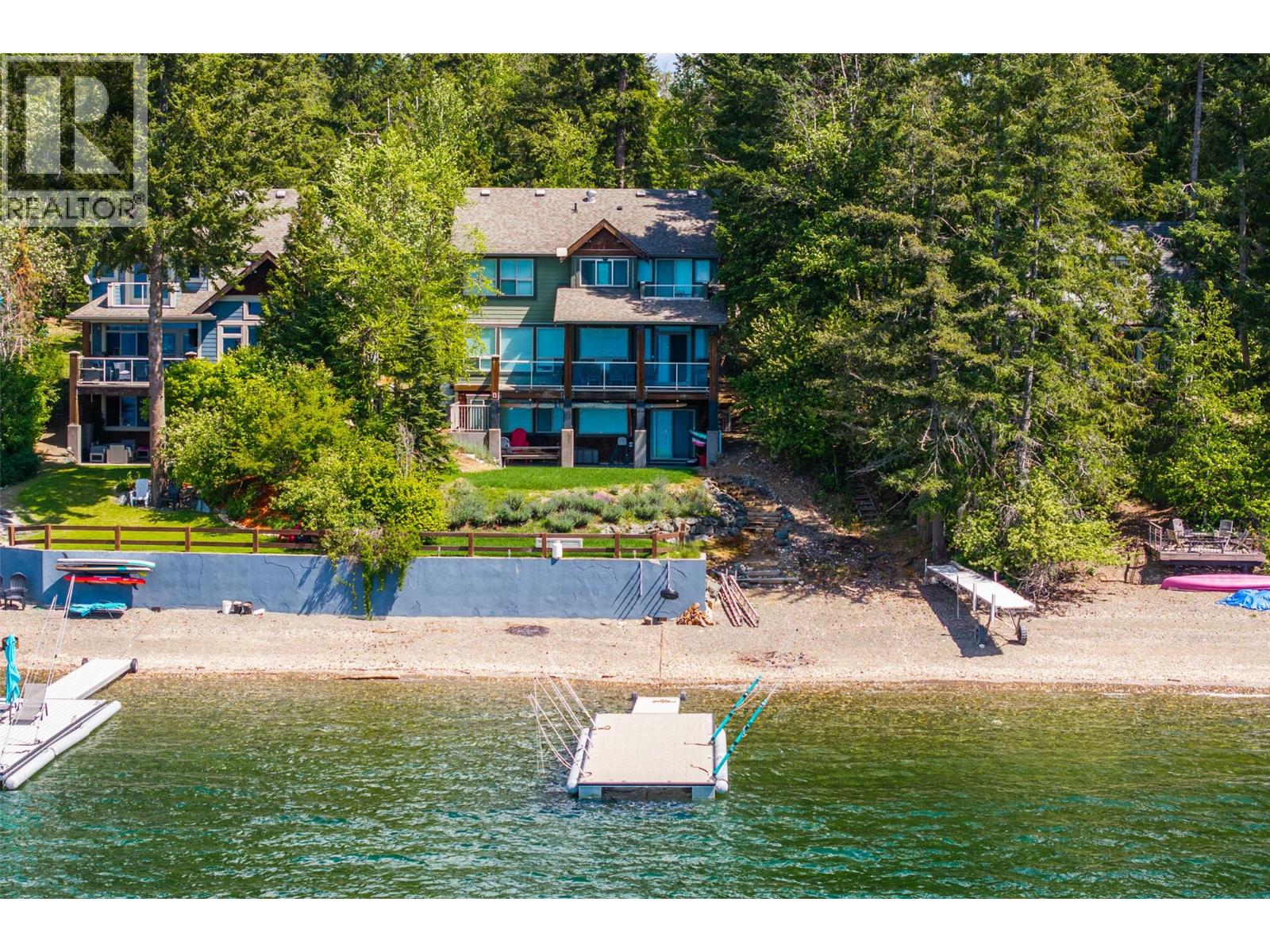 6058 Davis Road, magna bay, British Columbia