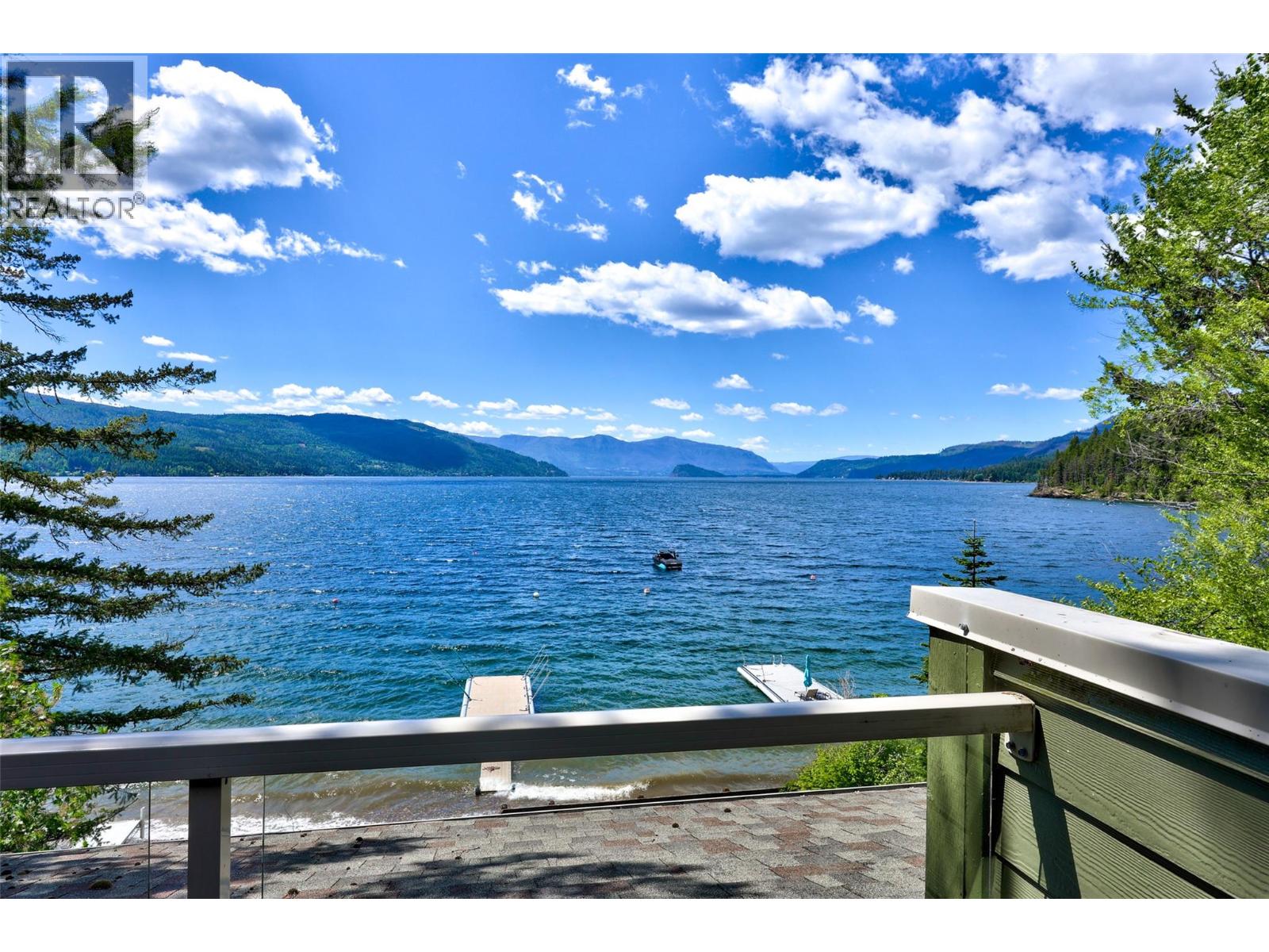 6058 Davis Road, Magna Bay, British Columbia  V0E 1L0 - Photo 12 - 10387545