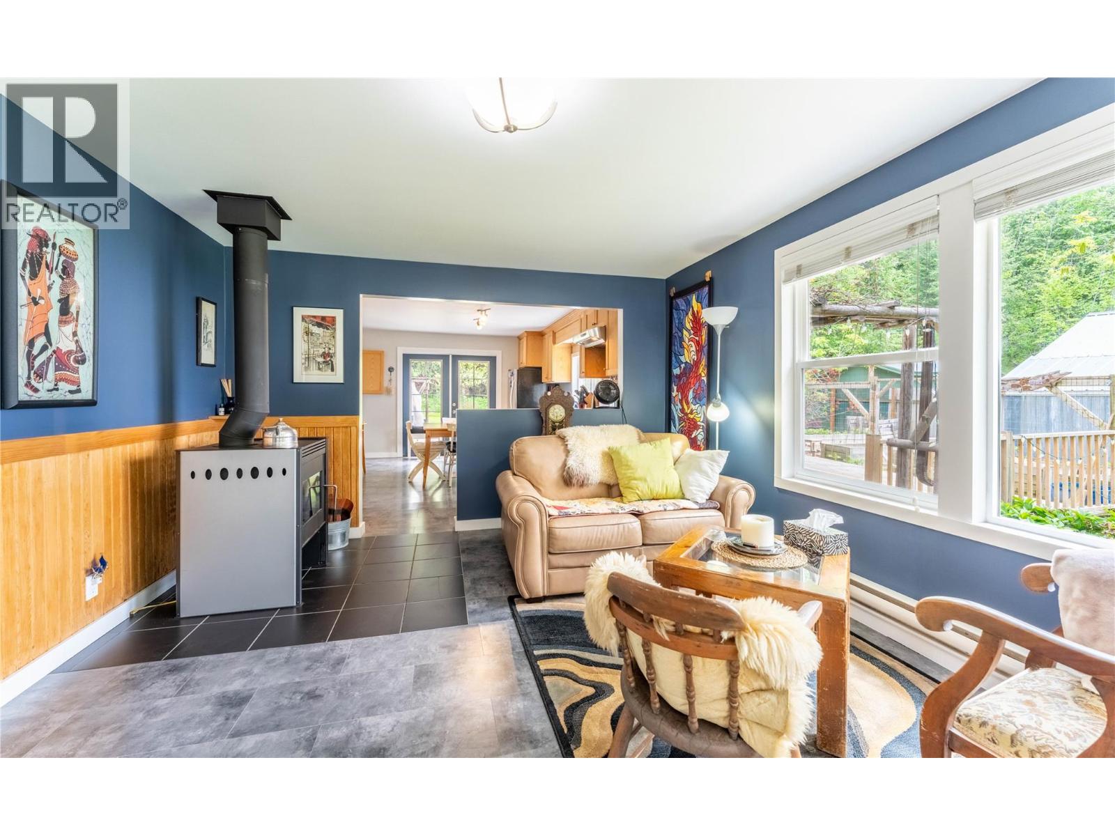 1506 Campbell Avenue, Riondel, British Columbia  V0B 2B0 - Photo 12 - 10386942