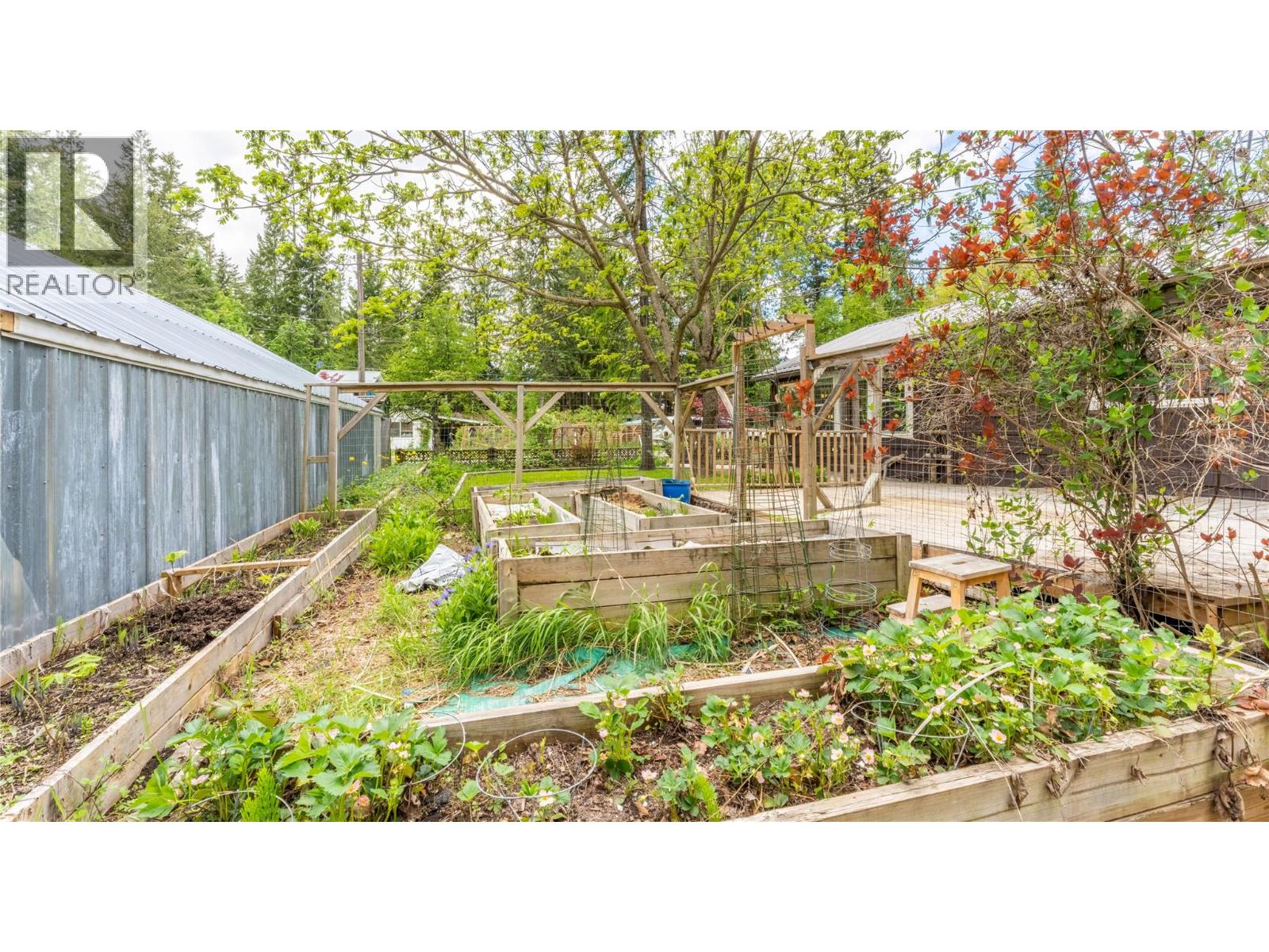 1506 Campbell Avenue, Riondel, British Columbia  V0B 2B0 - Photo 36 - 10386942