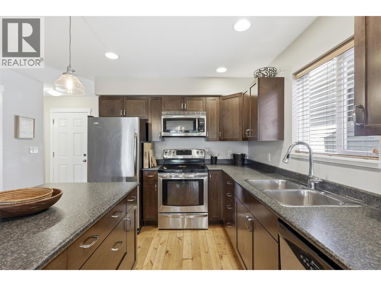 1900 Hugh Allan Drive Unit# 13, Kamloops, British Columbia  V1S 0A8 - Photo 8 - 10386647