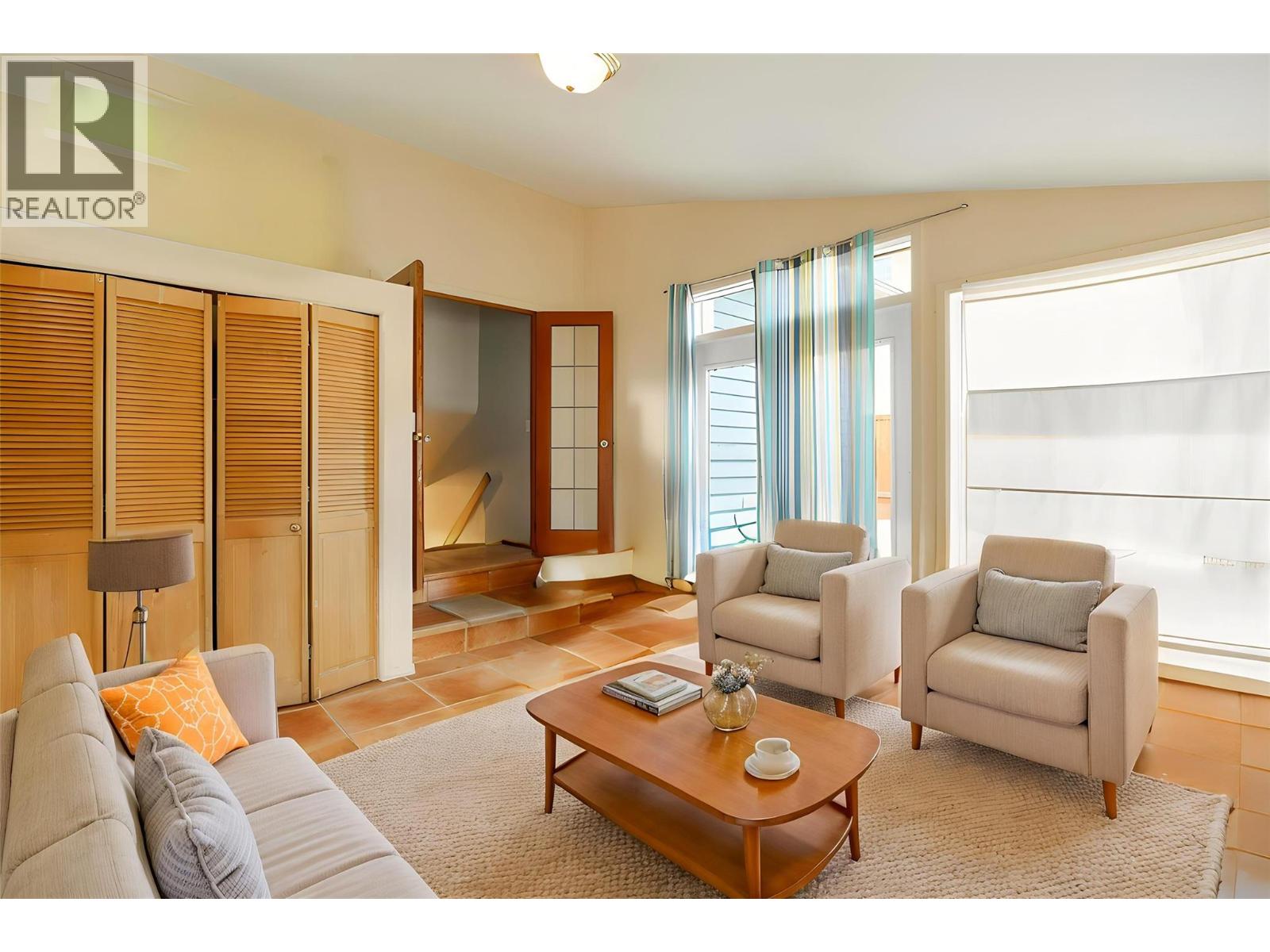 779 Mcclure Road, Kelowna, British Columbia  V1W 1M4 - Photo 8 - 10388232