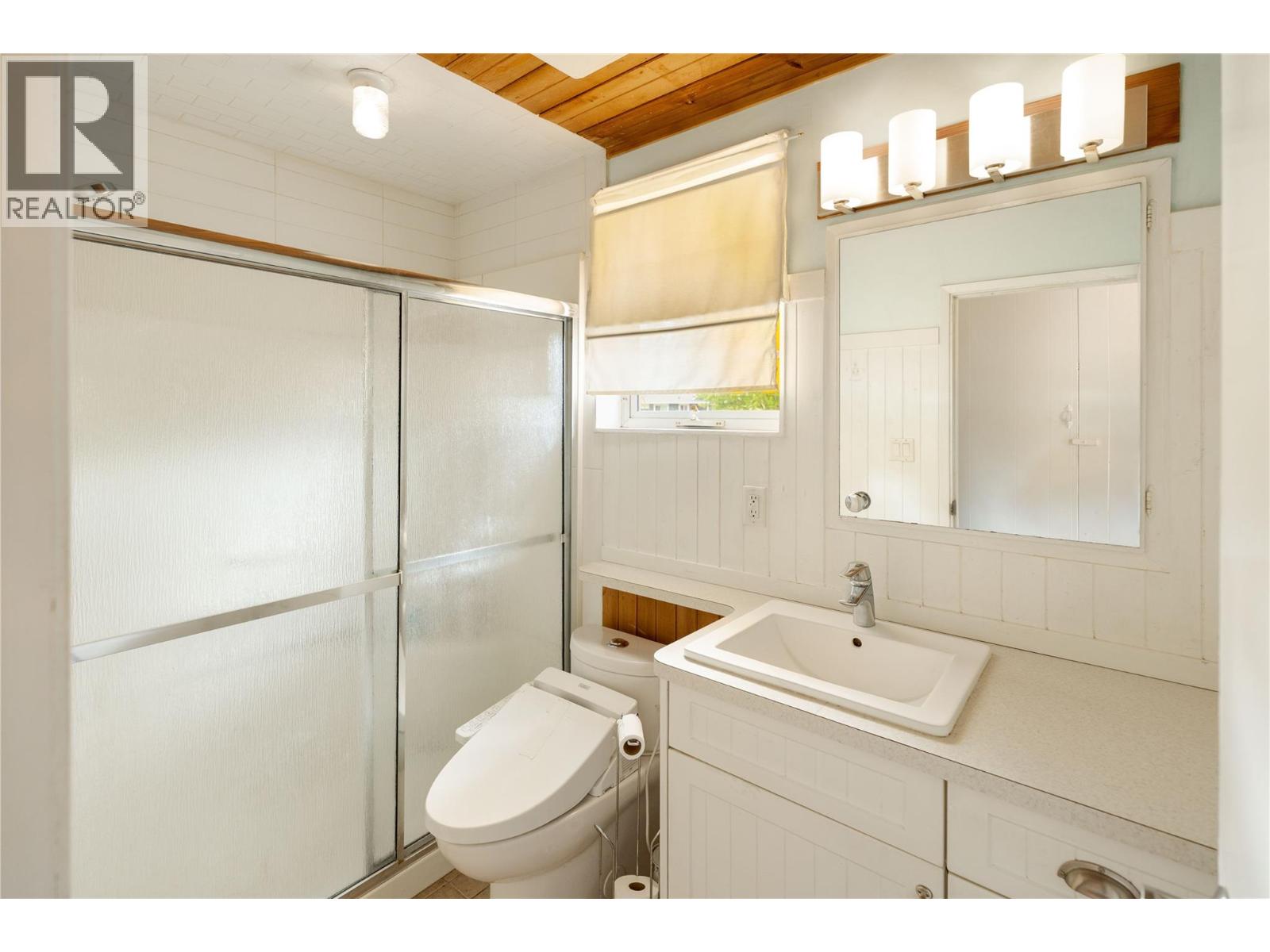 779 Mcclure Road, Kelowna, British Columbia  V1W 1M4 - Photo 9 - 10388232