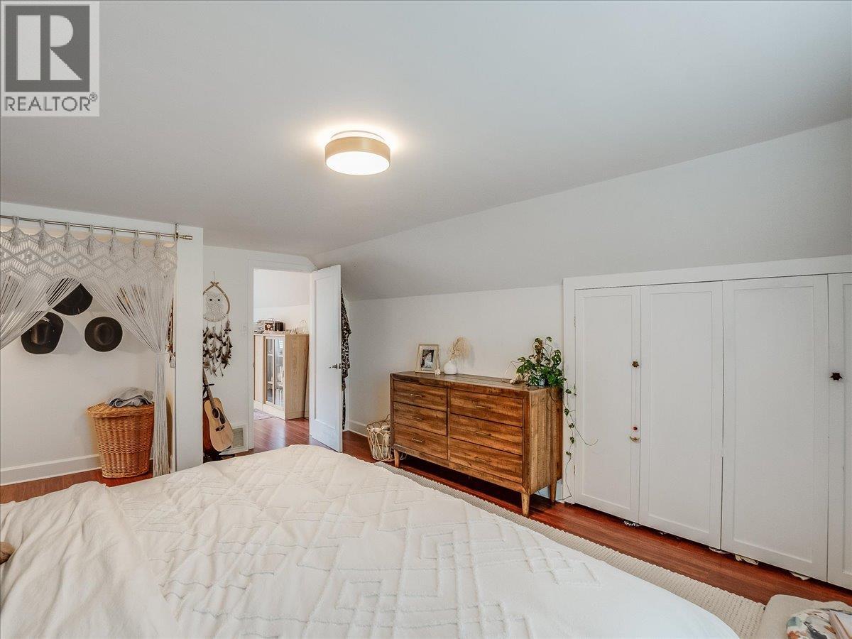 2116 Columbia Avenue, Castlegar, British Columbia  V1N 2X1 - Photo 26 - 10388013