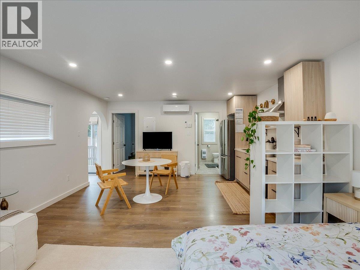 2116 Columbia Avenue, Castlegar, British Columbia  V1N 2X1 - Photo 41 - 10388013