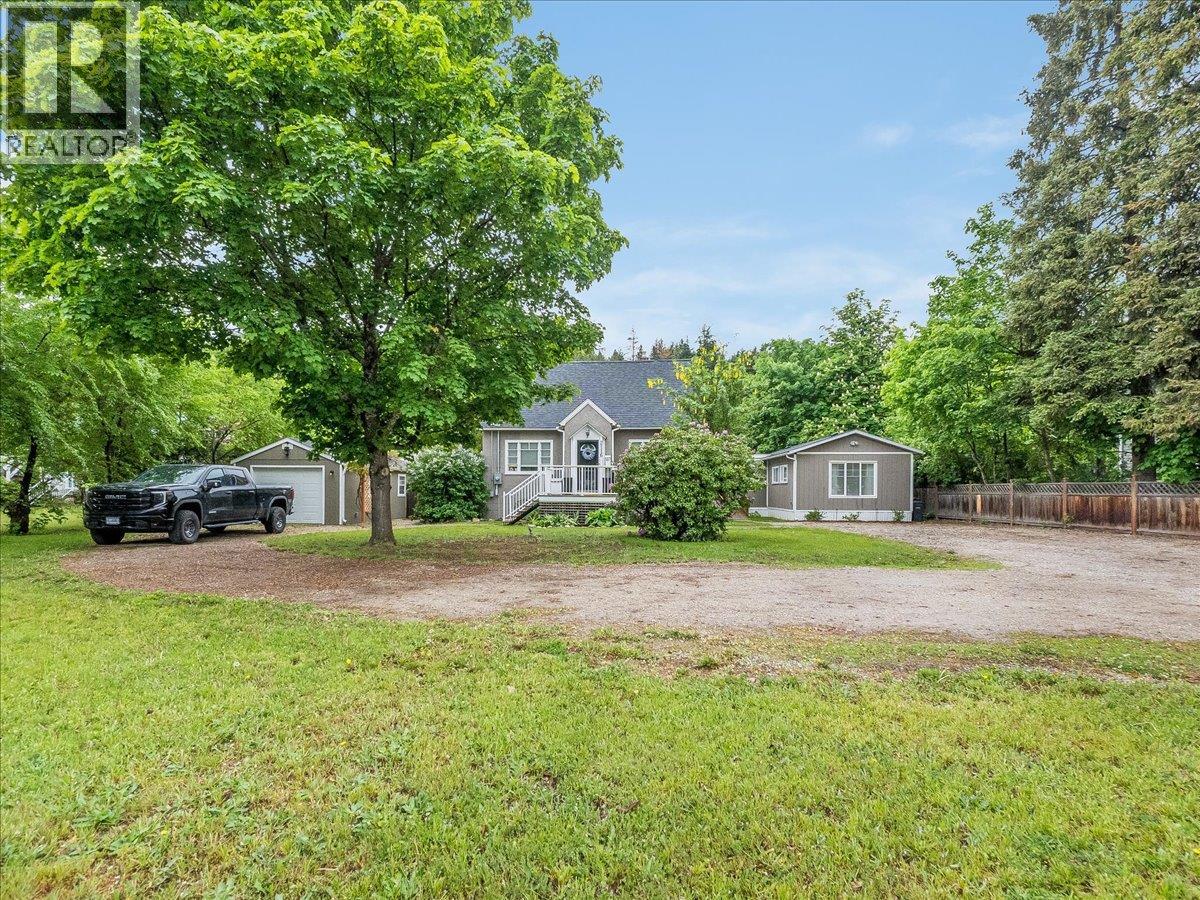 2116 Columbia Avenue, Castlegar, British Columbia  V1N 2X1 - Photo 48 - 10388013