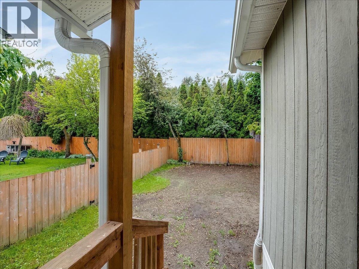 2116 Columbia Avenue, Castlegar, British Columbia  V1N 2X1 - Photo 49 - 10388013