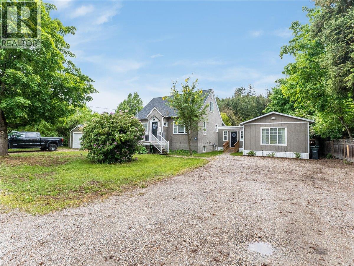 2116 Columbia Avenue, Castlegar, British Columbia  V1N 2X1 - Photo 50 - 10388013