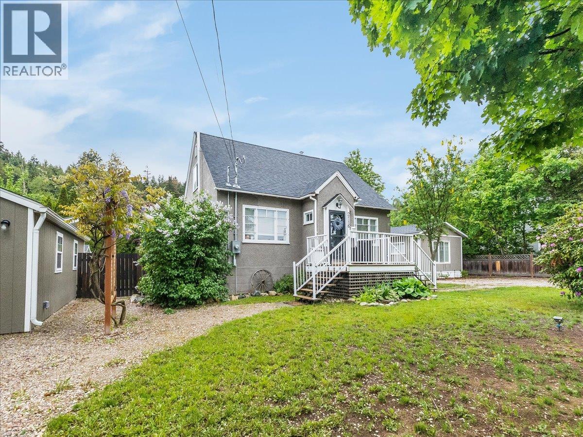 2116 Columbia Avenue, Castlegar, British Columbia  V1N 2X1 - Photo 52 - 10388013