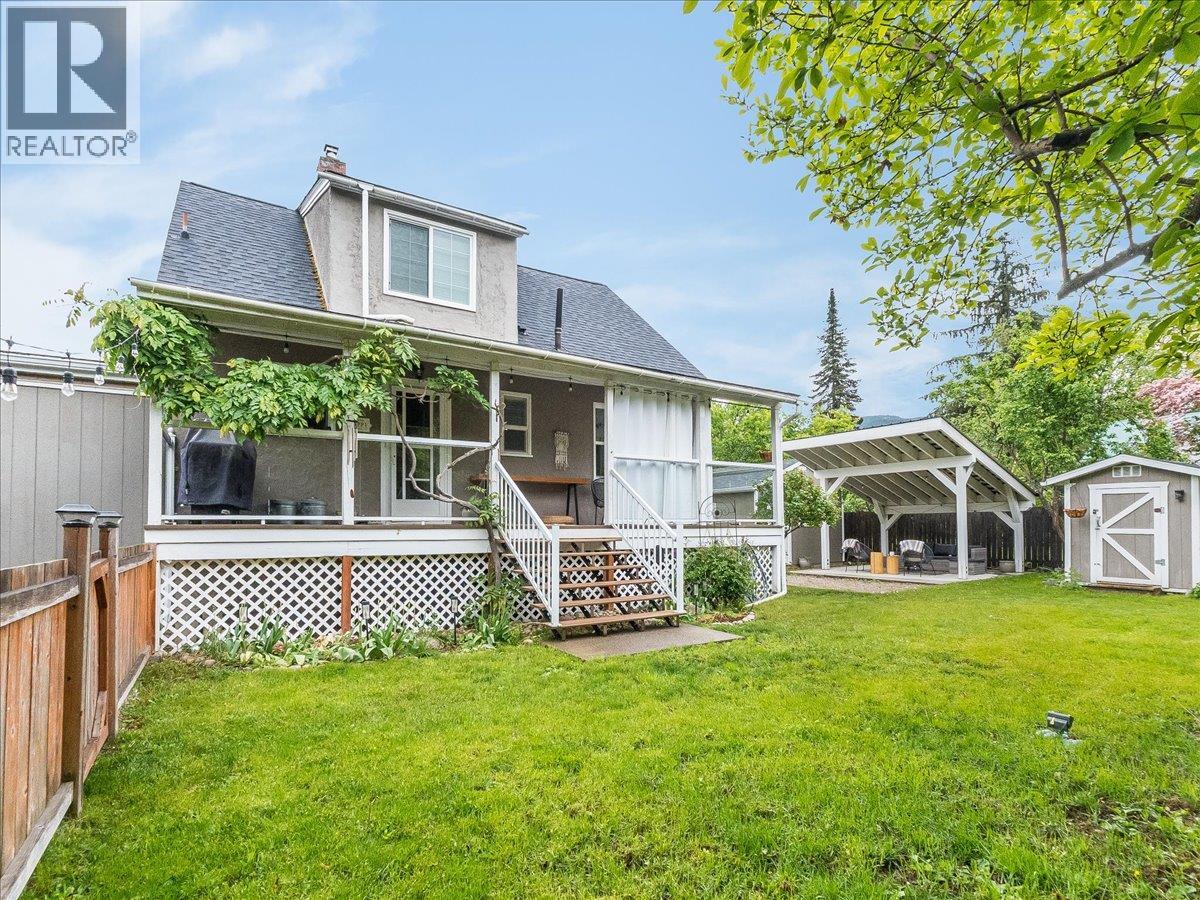 2116 Columbia Avenue, Castlegar, British Columbia  V1N 2X1 - Photo 59 - 10388013