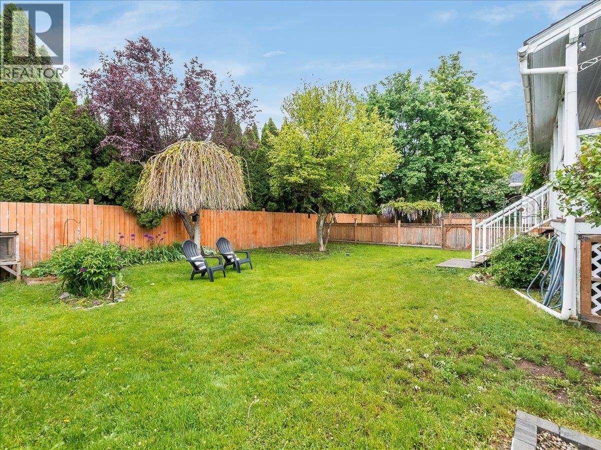 2116 Columbia Avenue, Castlegar, British Columbia  V1N 2X1 - Photo 65 - 10388013