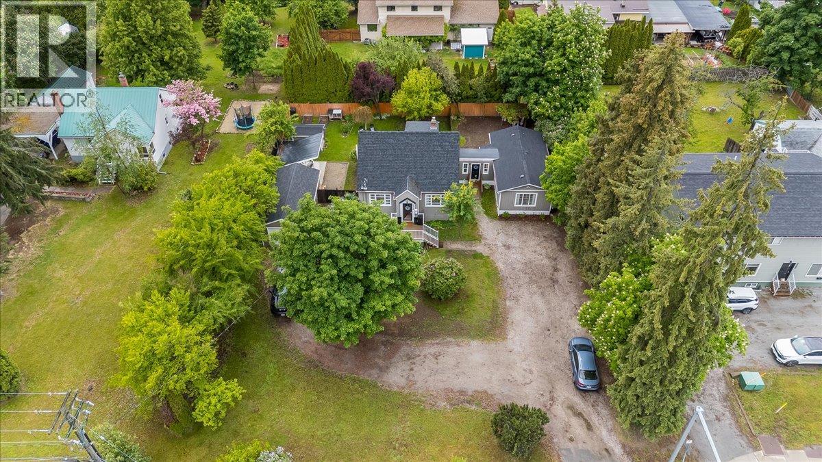 2116 Columbia Avenue, Castlegar, British Columbia  V1N 2X1 - Photo 77 - 10388013