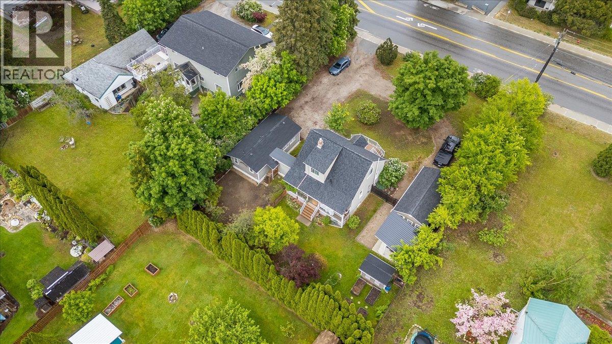 2116 Columbia Avenue, Castlegar, British Columbia  V1N 2X1 - Photo 80 - 10388013