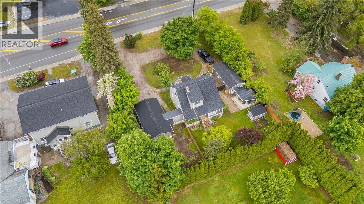 2116 Columbia Avenue, Castlegar, British Columbia  V1N 2X1 - Photo 82 - 10388013