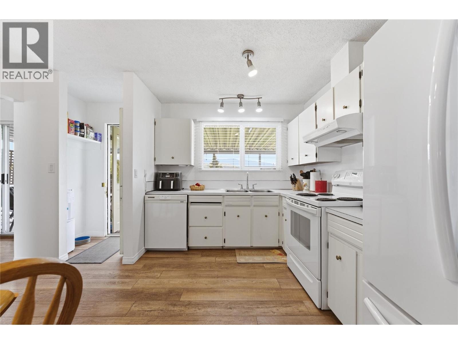 1404 30 Avenue, Vernon, British Columbia  V1T 1Z5 - Photo 11 - 10388499