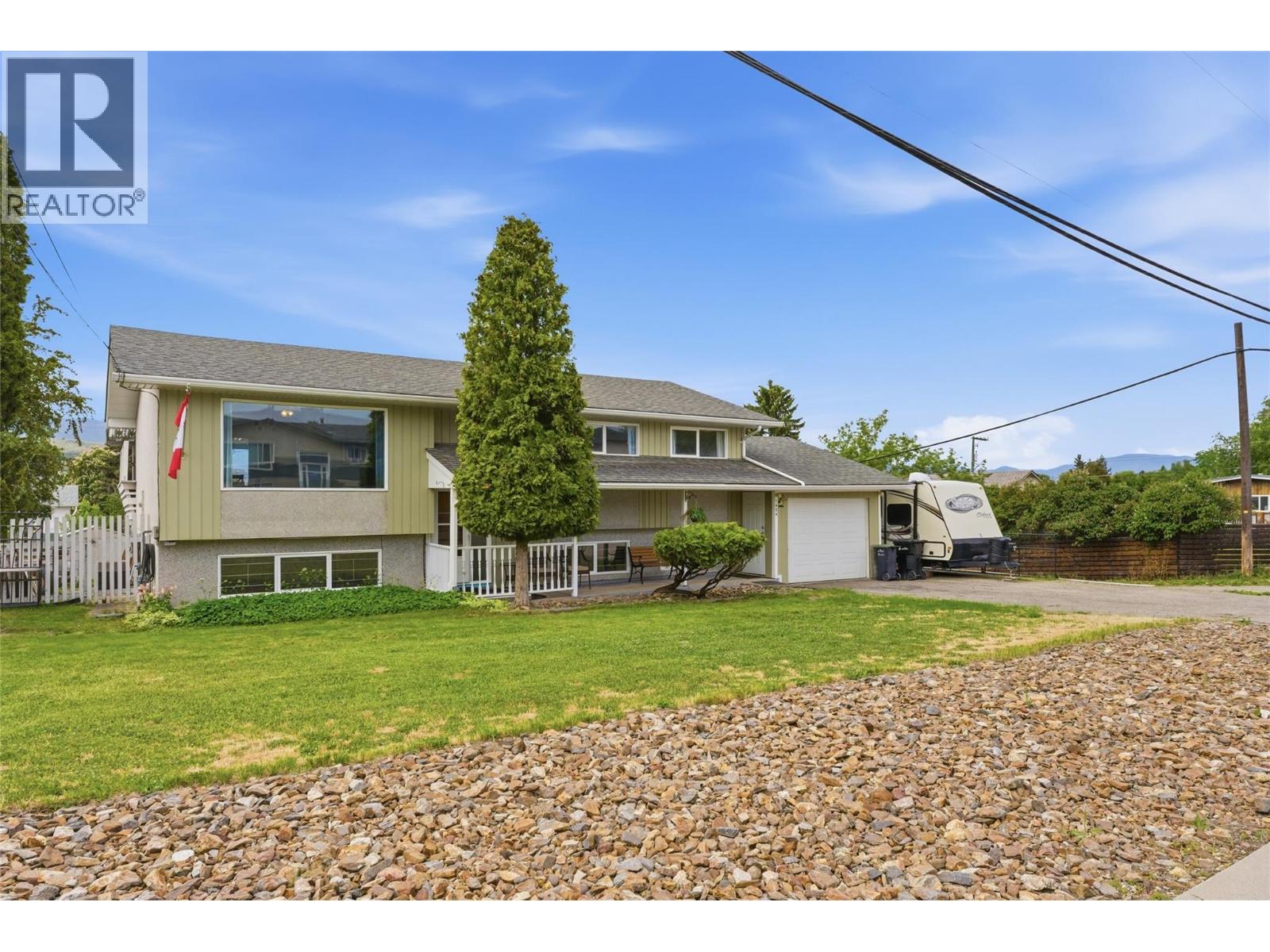 1404 30 Avenue, Vernon, British Columbia  V1T 1Z5 - Photo 2 - 10388499