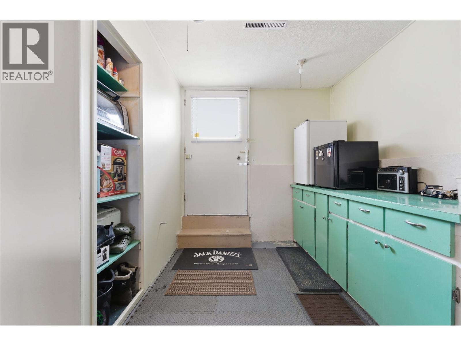 1404 30 Avenue, Vernon, British Columbia  V1T 1Z5 - Photo 38 - 10388499