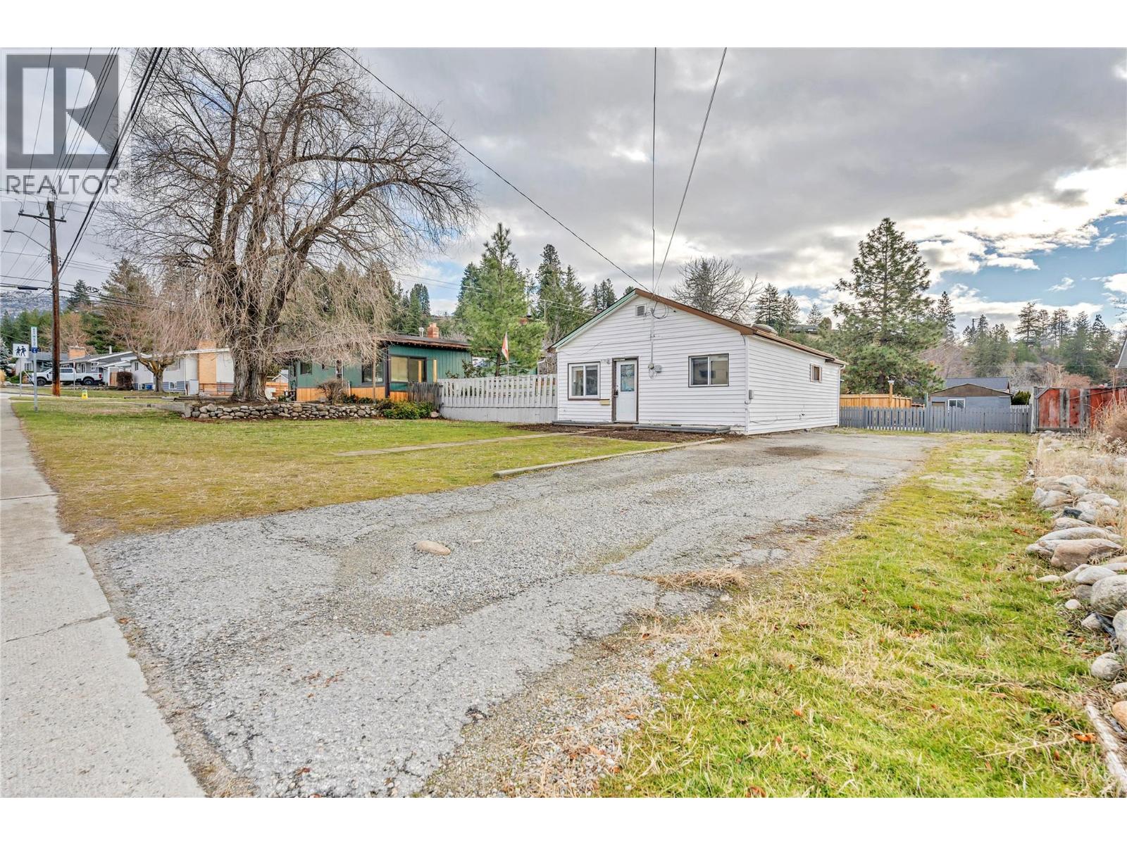 1190 Penticton Avenue, Penticton, British Columbia  V2A 2N2 - Photo 18 - 10388422