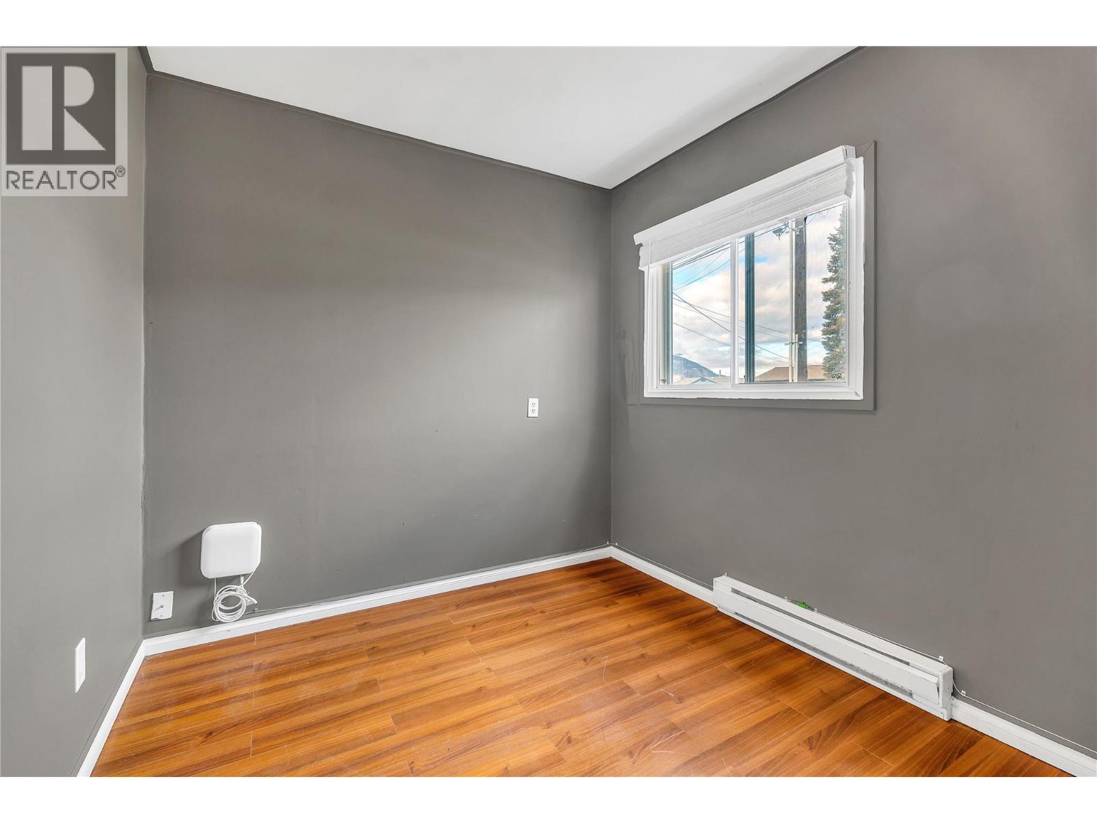 1190 Penticton Avenue, Penticton, British Columbia  V2A 2N2 - Photo 8 - 10388422